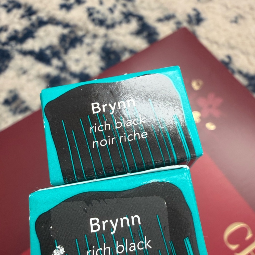 NIB Thrive Mascara (Brynne) - Picture 2 of 4
